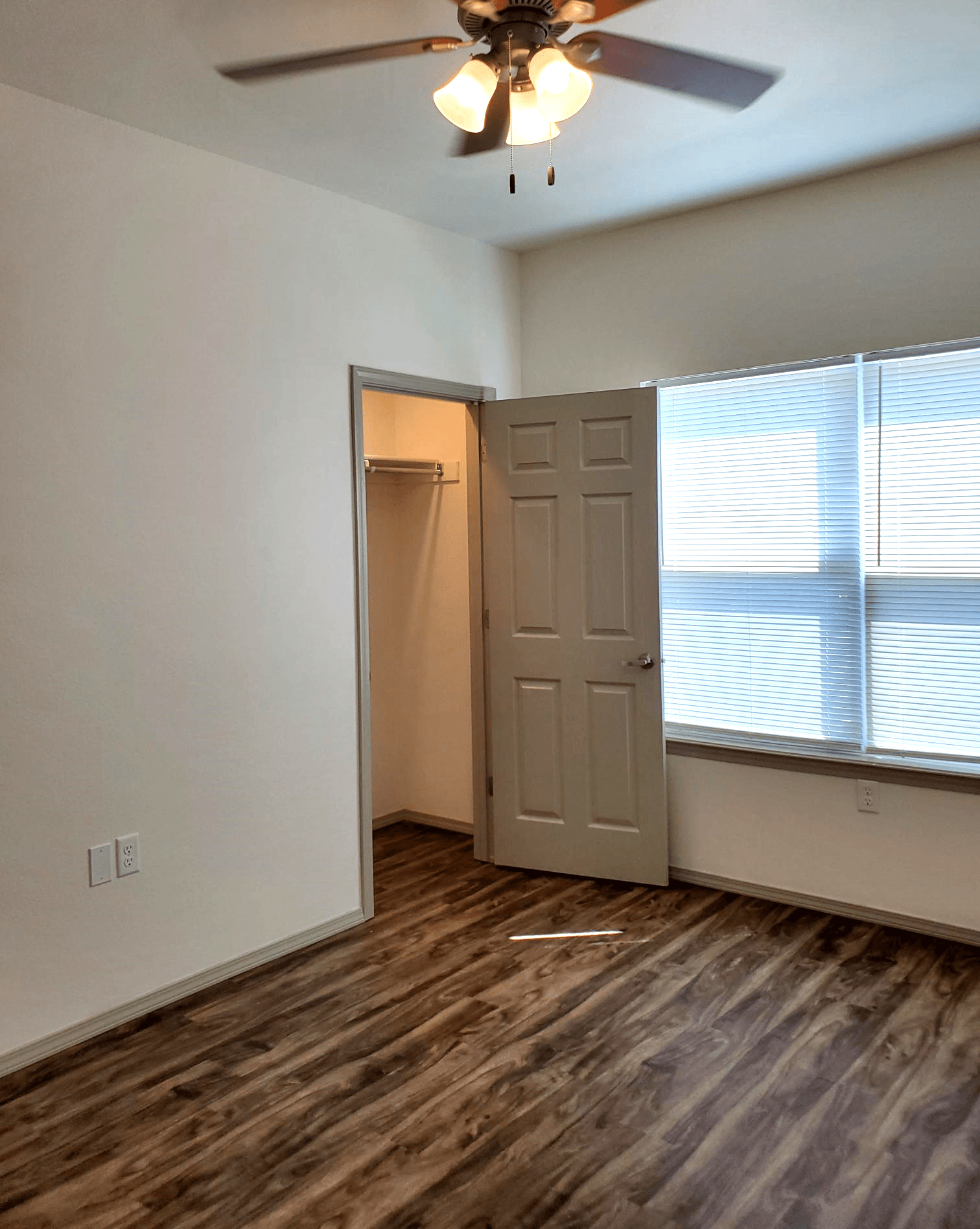 Photos and Video of Avenue Electric Apartments in Springdale, AR
